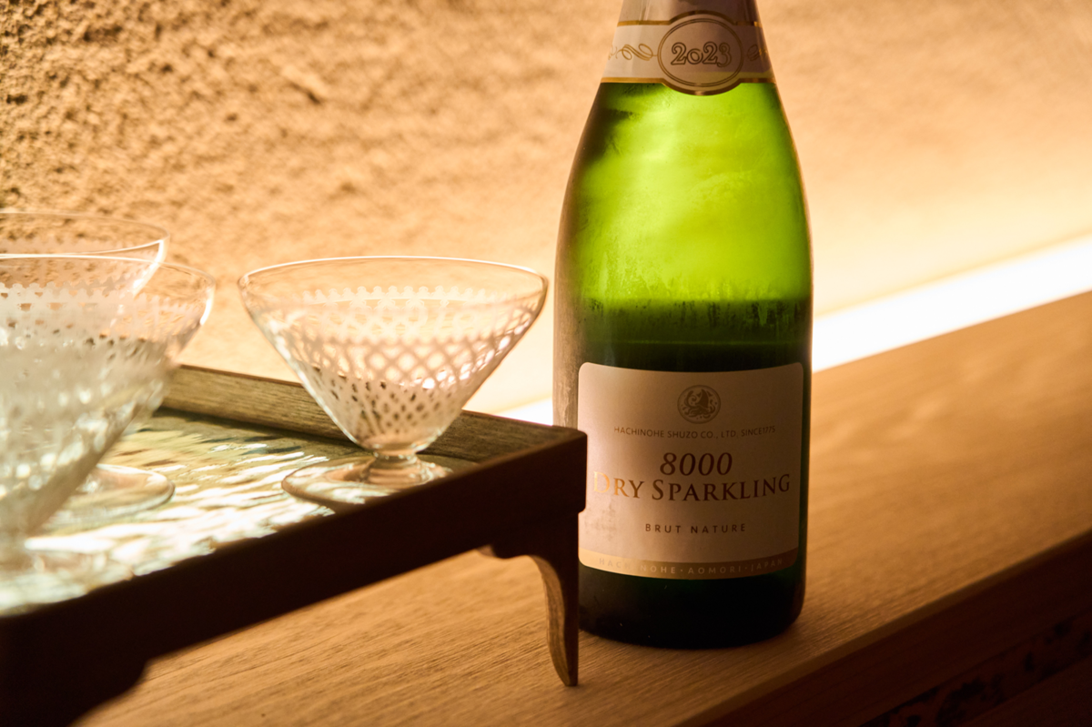 日本酒ボトル（8000 DRY SPARKLING）