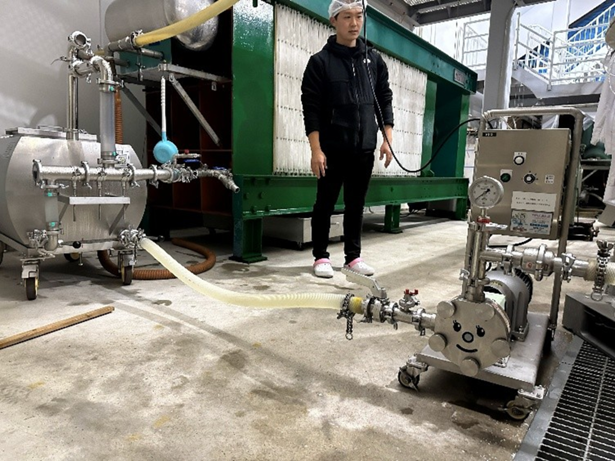 仕込み蔵の様子