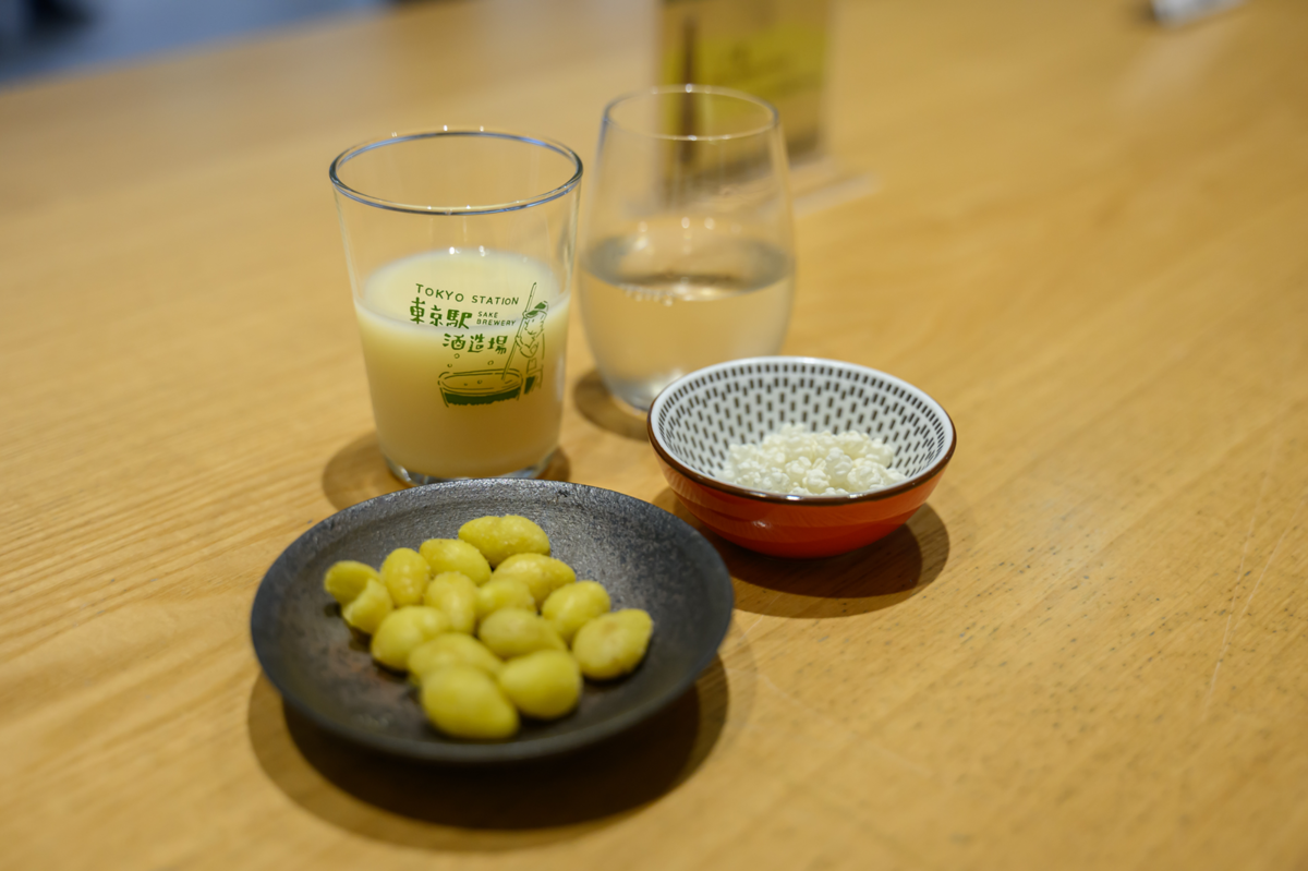 はせがわ酒店グランスタ東京店の日本酒とおつまみ