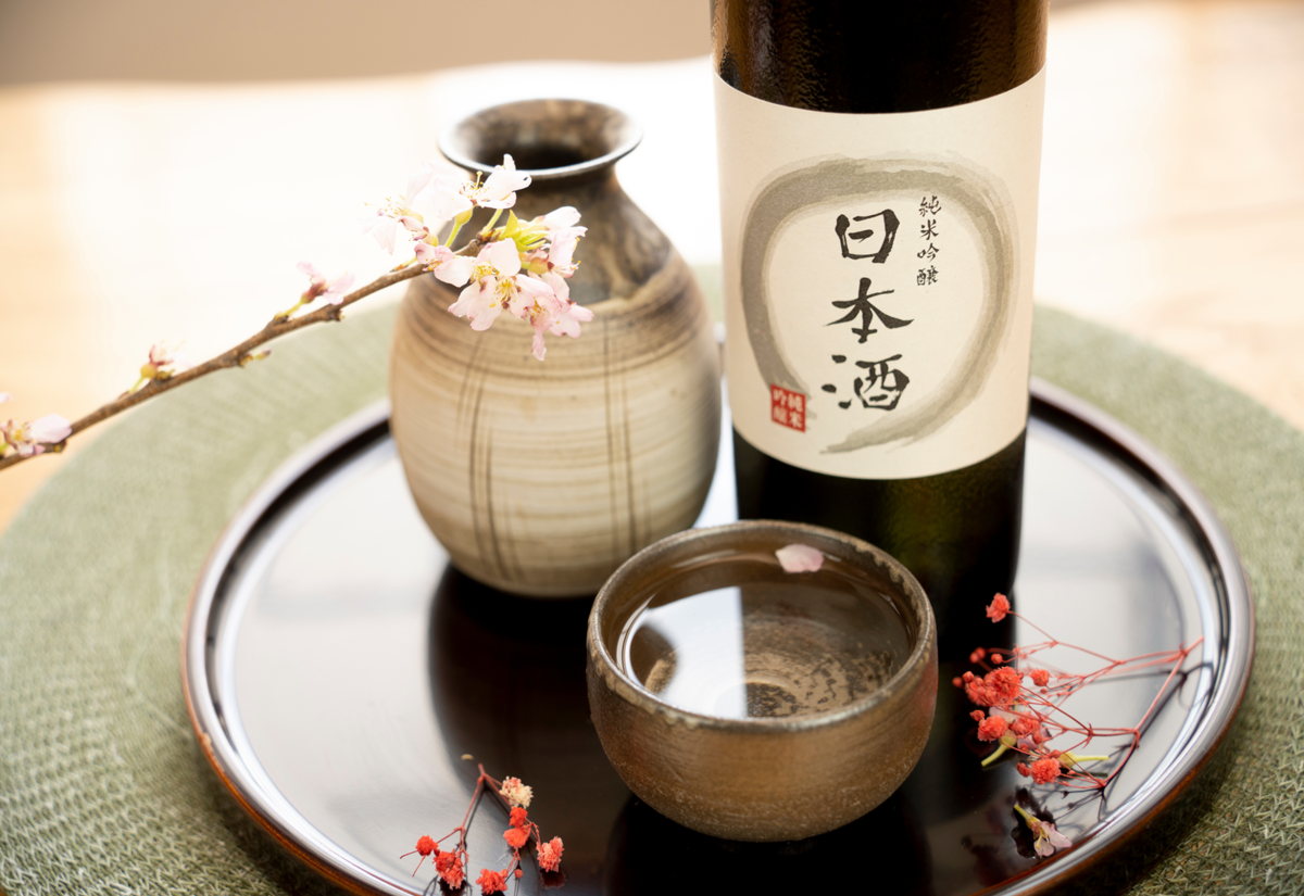 日本酒瓶、徳利、お猪口