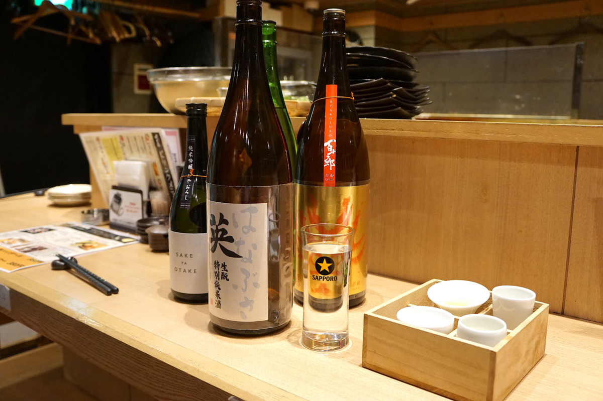 日本酒４種飲み比べセットとお冷