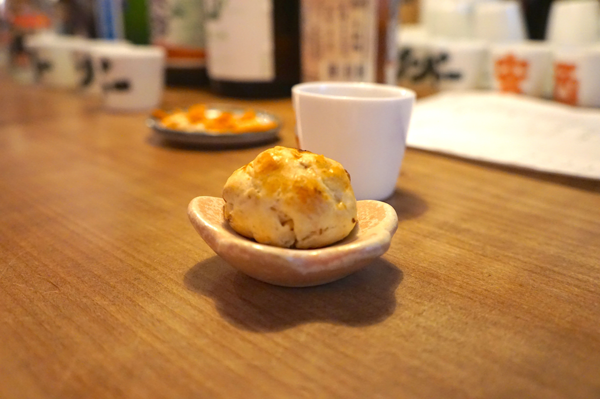 チーズとくるみのスコーン