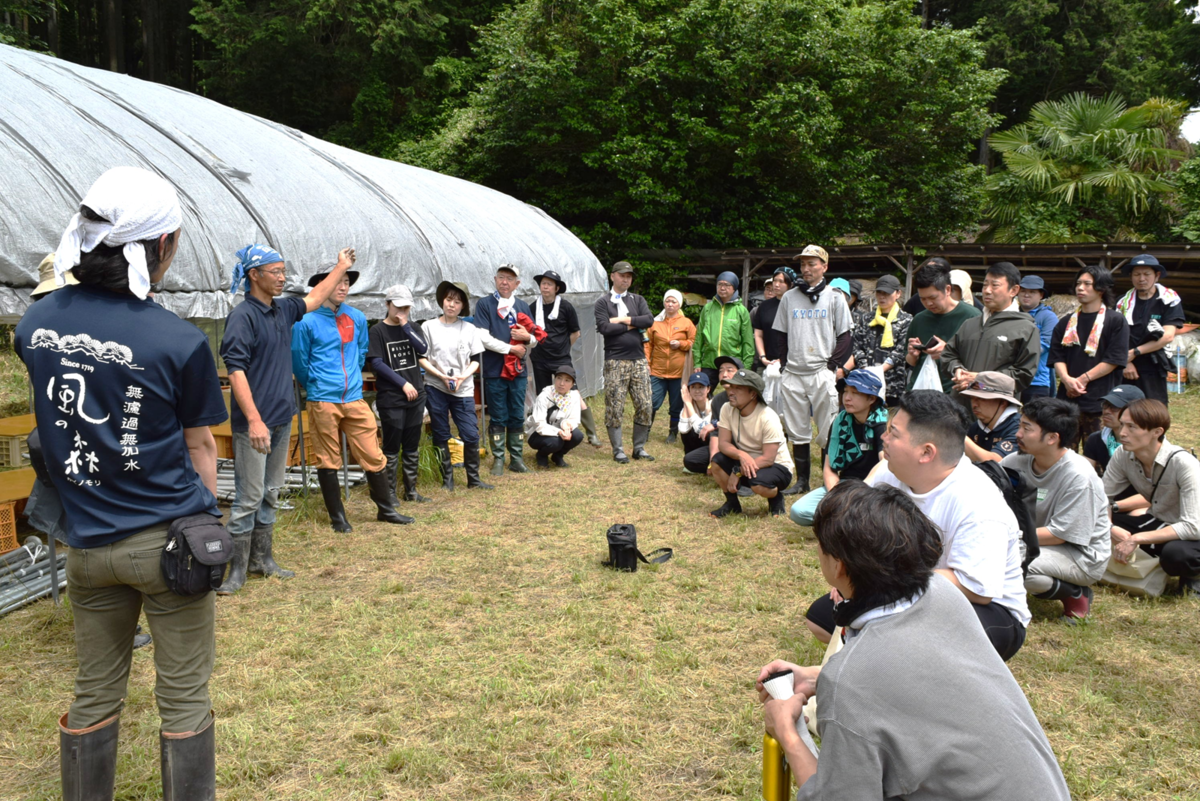 田植えの説明の様子