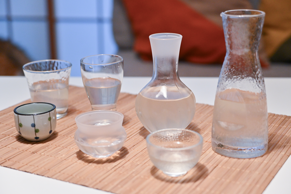 ダイソー、セリア、スリーコインズの酒器