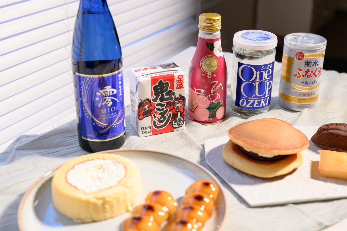 コンビニで買える日本酒とスイーツ