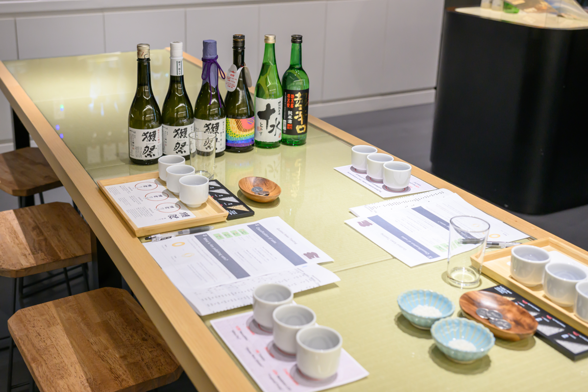 唎酒師によるテイスティングクラス（11,000円）のセット
