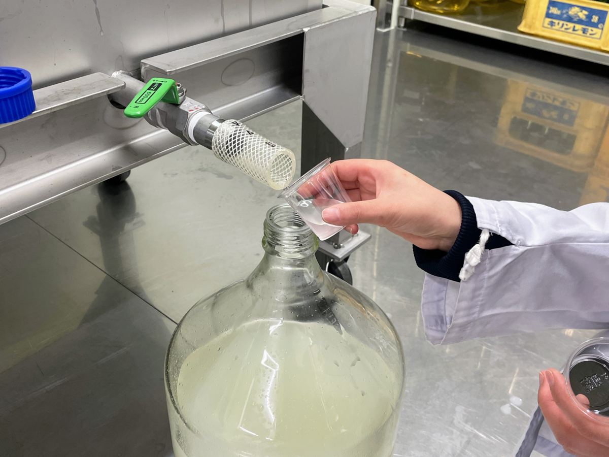 しぼりたての日本酒