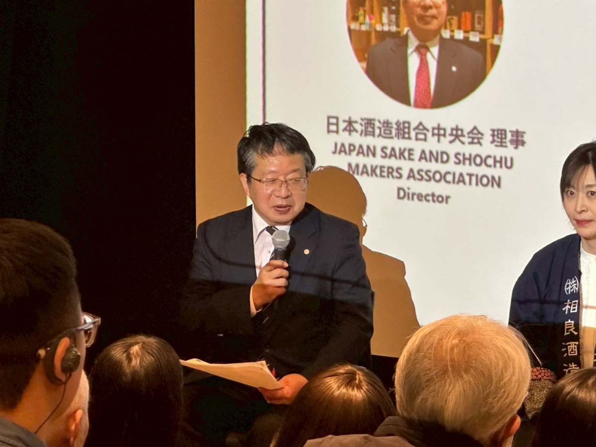 ファシリテーターの男性