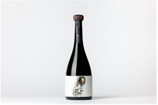 陸（ROKU）日本酒の瓶