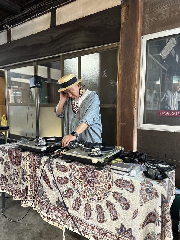 DJパフォーマンス
